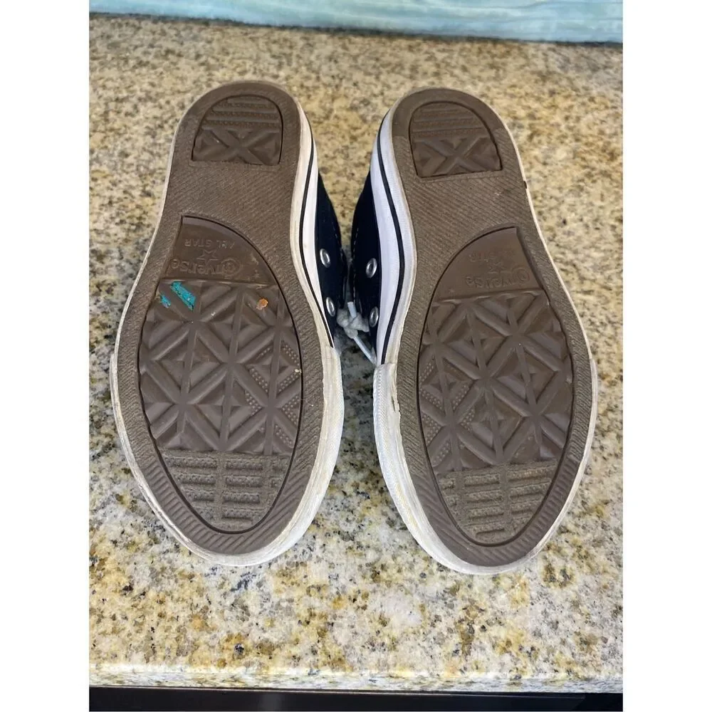 ✅Converse low top boys black sneakers